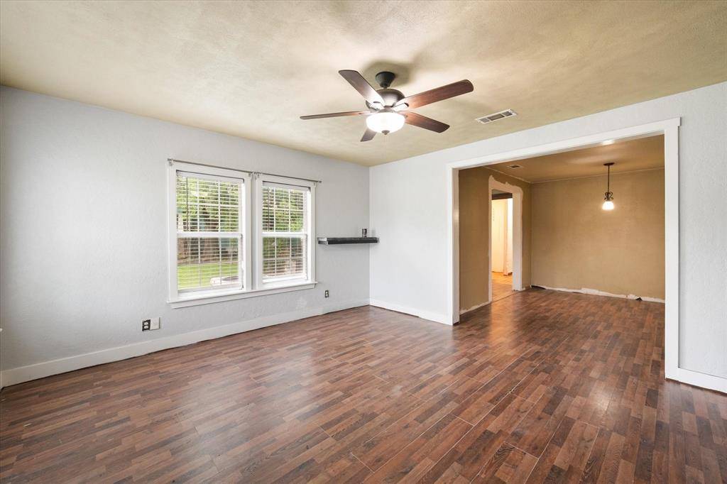 2001 N Beaton Street, Corsicana, TX 75110