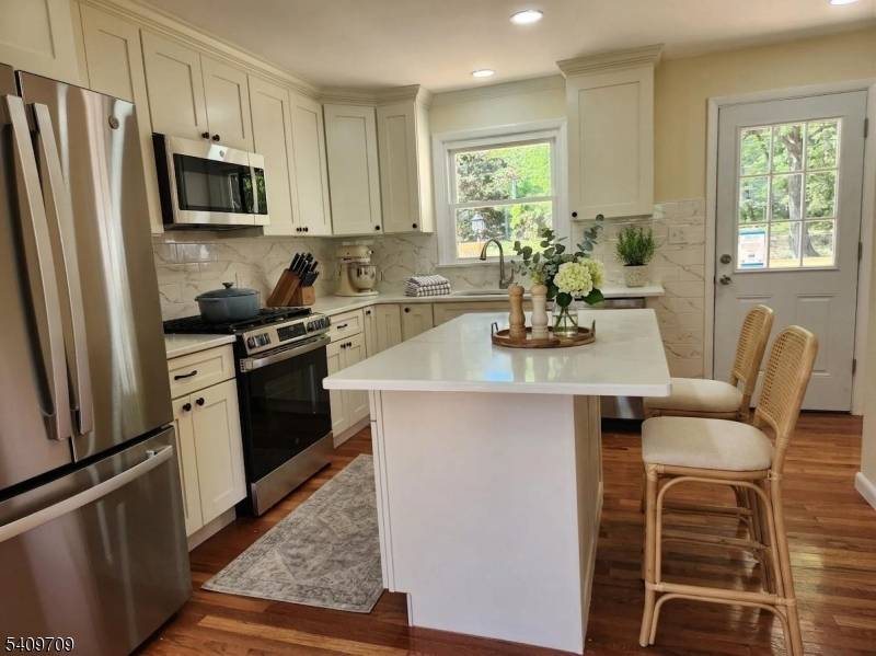 275 Malapardis Rd, Hanover Twp., NJ 07927