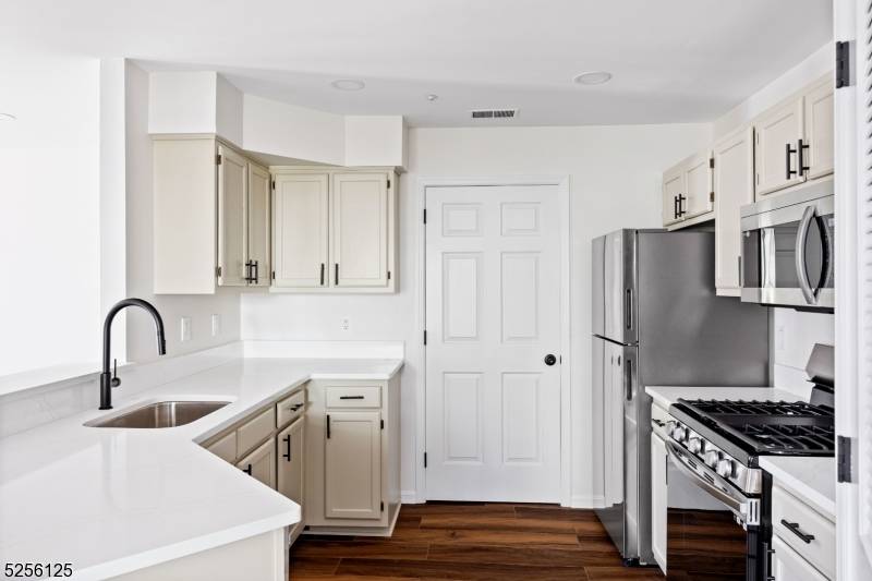 6001 Tudor Dr #6001, Pequannock Twp., NJ 07444