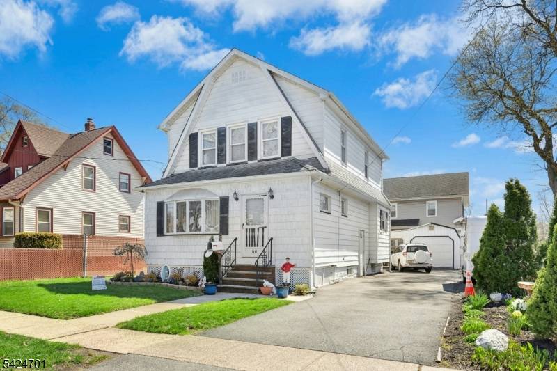 60 W Roselle Ave, Roselle Park Boro, NJ 07204