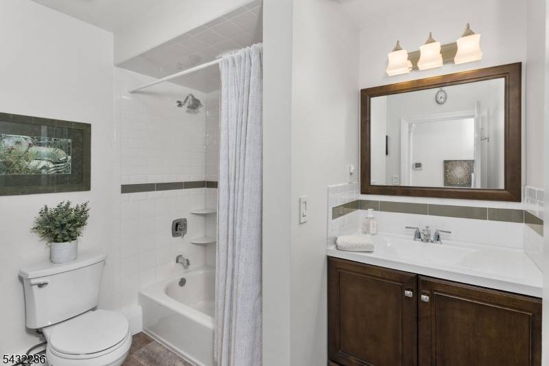 173 N Main St, Milltown Boro, NJ 08850