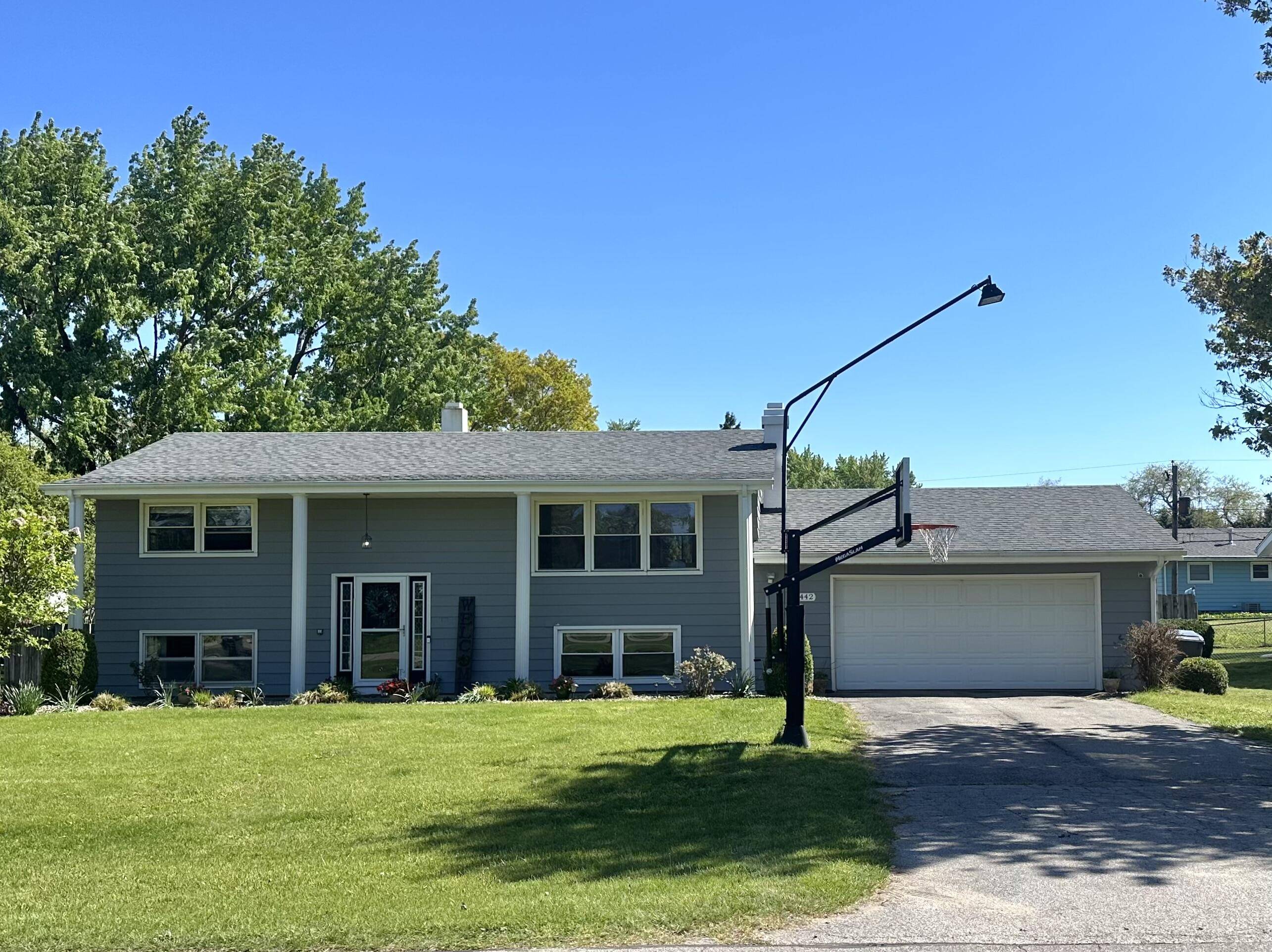 1442 Fruitwood DR, Lincoln Twp, MI 49085