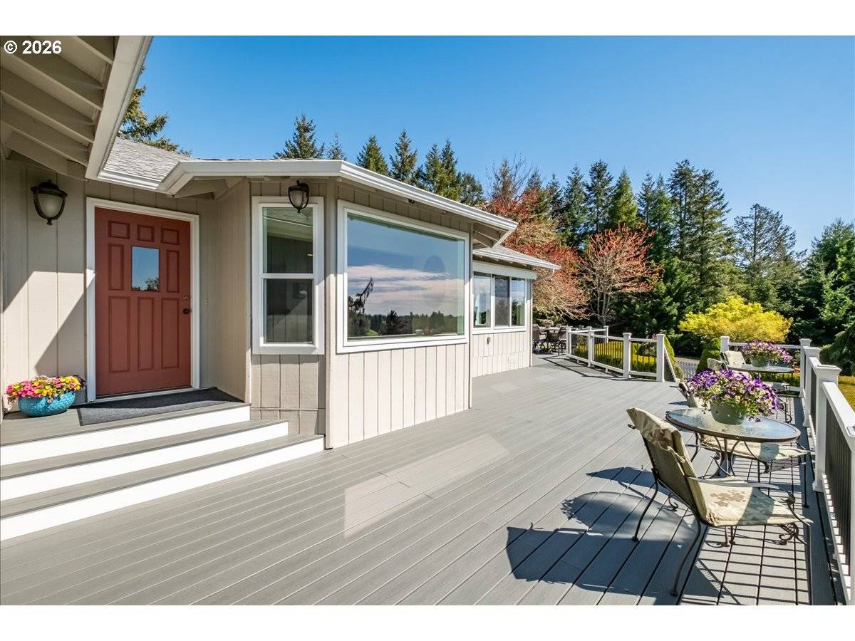 855 PERRYDALE RD, Dallas, OR 97338