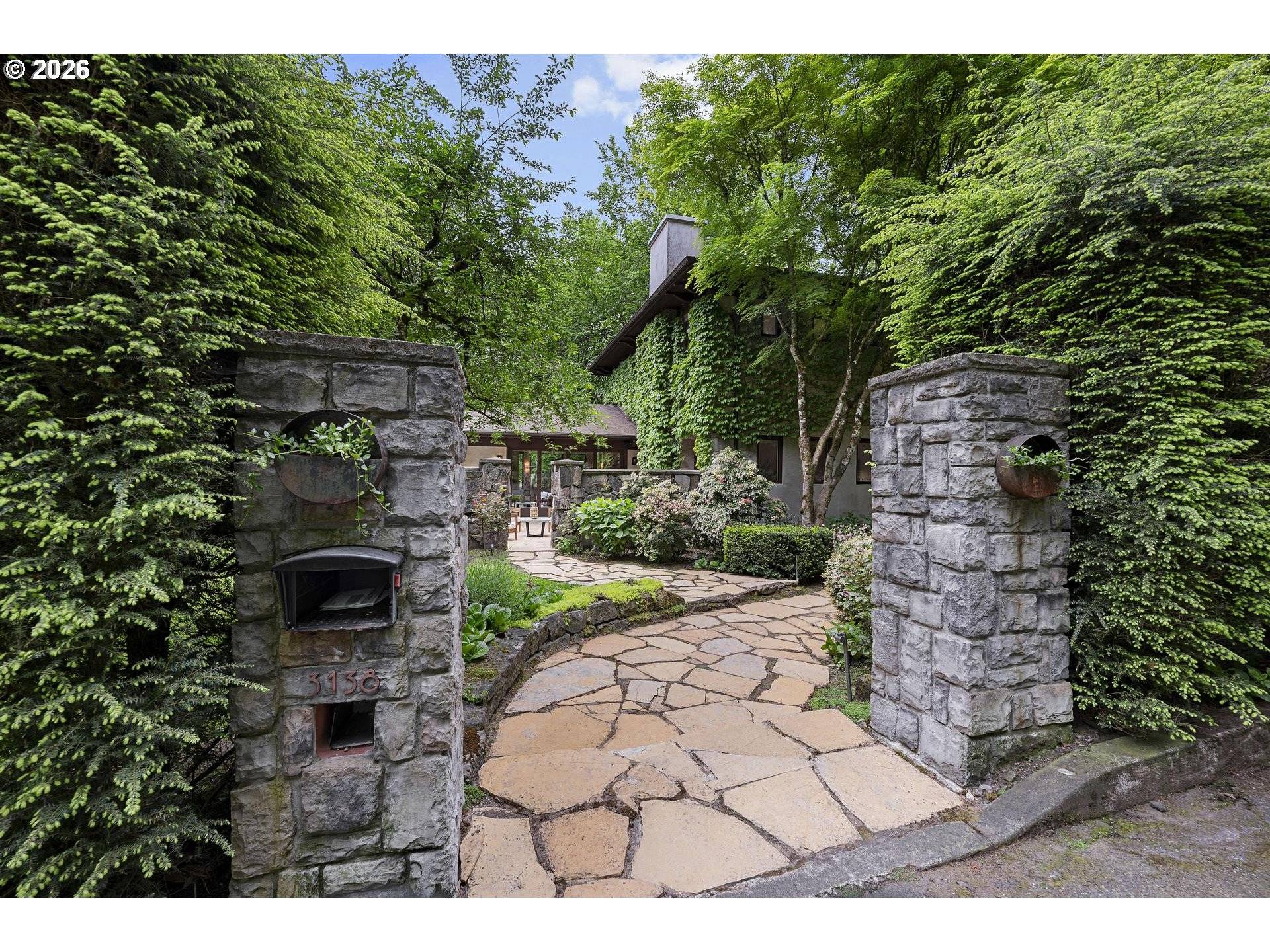 3138 NW VERDE VISTA TER, Portland, OR 97210