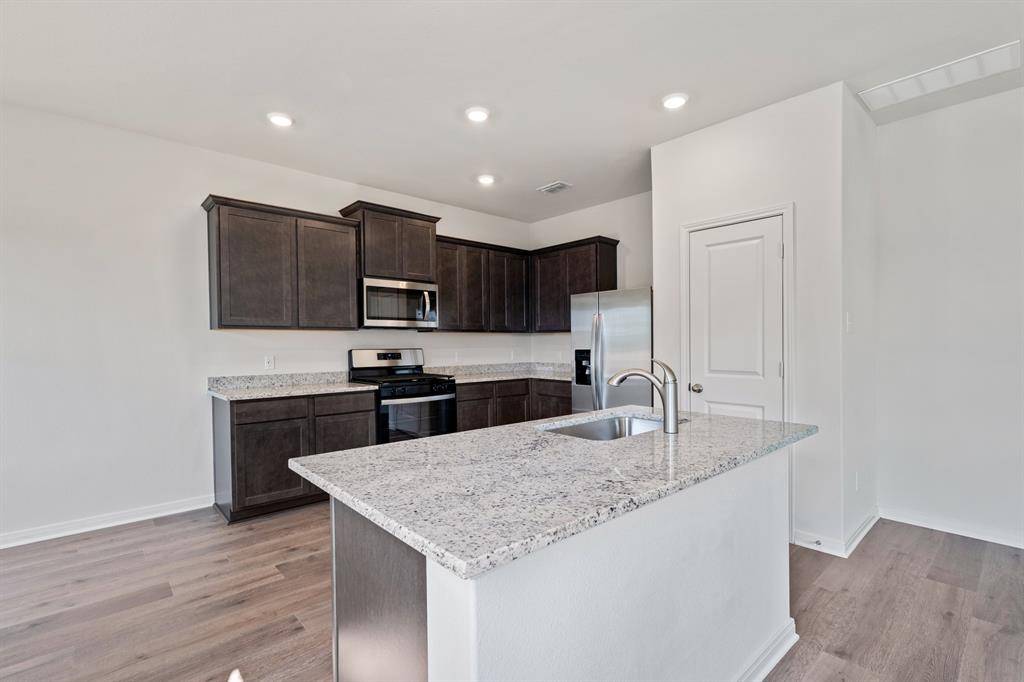 8432 Fort Benton Drive, Ponder, TX 76259