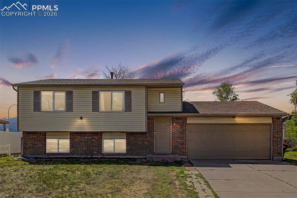 1230 Bayberry DR, Colorado Springs, CO 80916