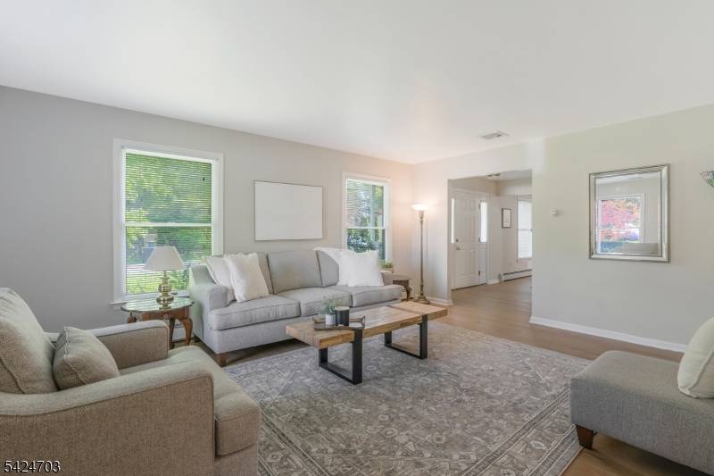 9 Liberty Rd, Bernardsville Boro, NJ 07924