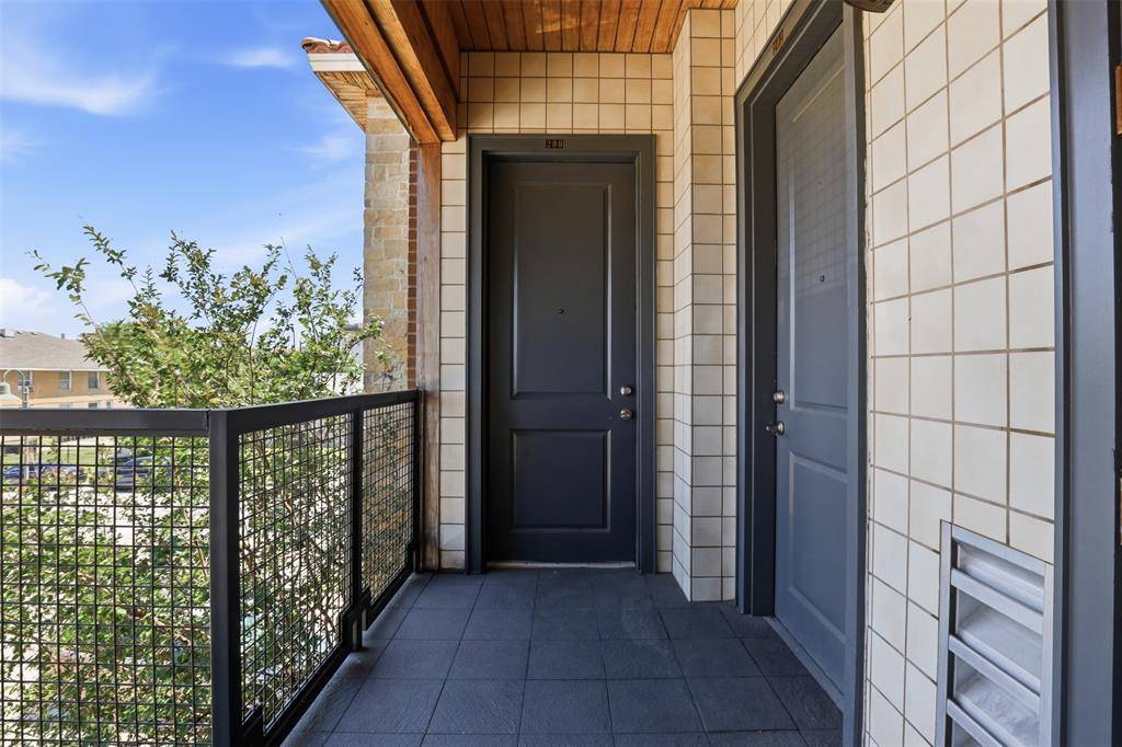 928 lipscomb Street #200, Fort Worth, TX 76104