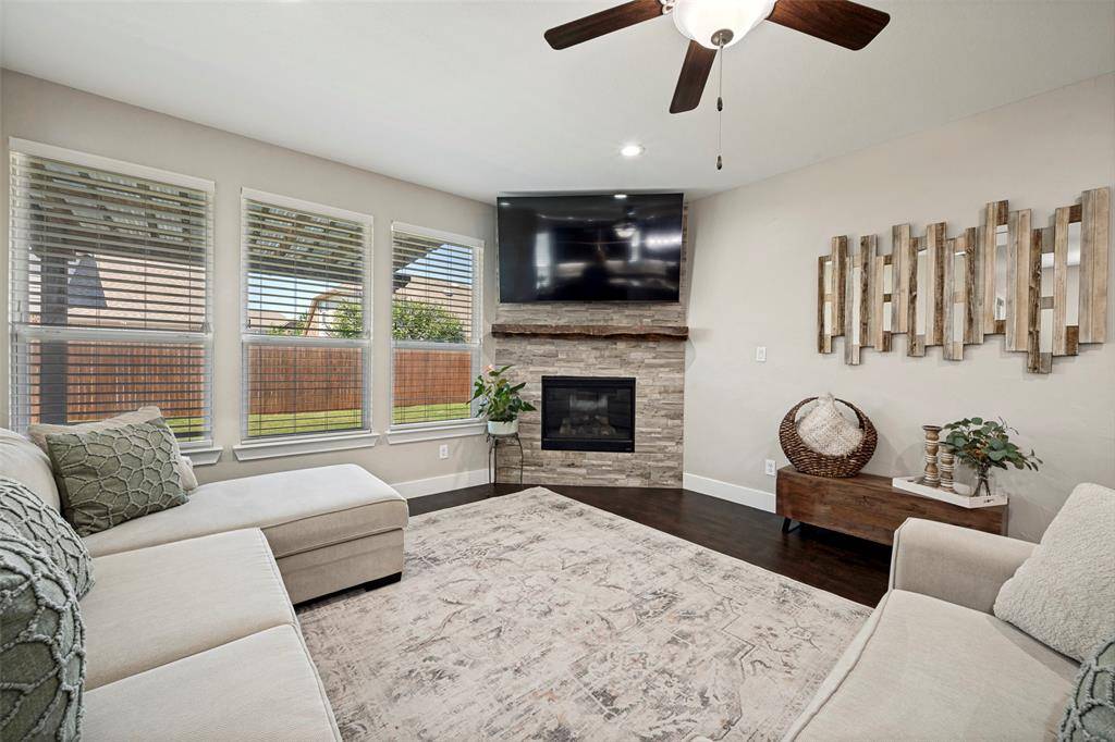 960 Pinnacle Ridge Road, Fort Worth, TX 76052