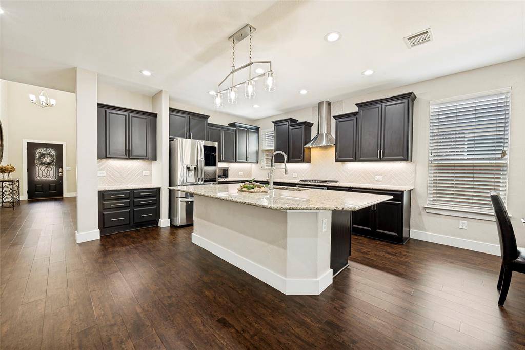 960 Pinnacle Ridge Road, Fort Worth, TX 76052
