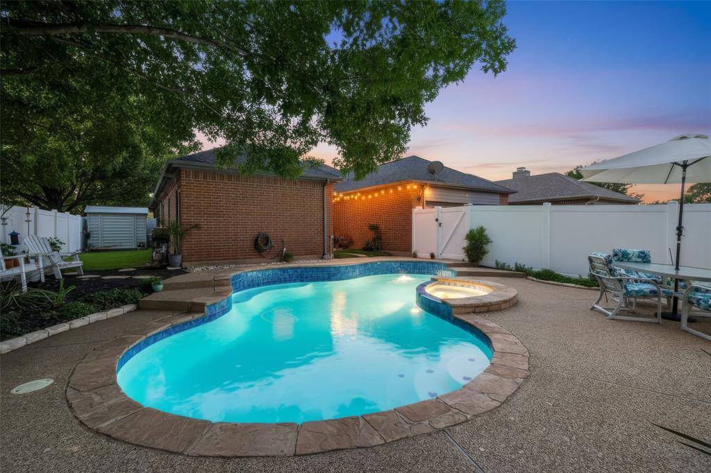 1325 Falcon Drive, Lewisville, TX 75077