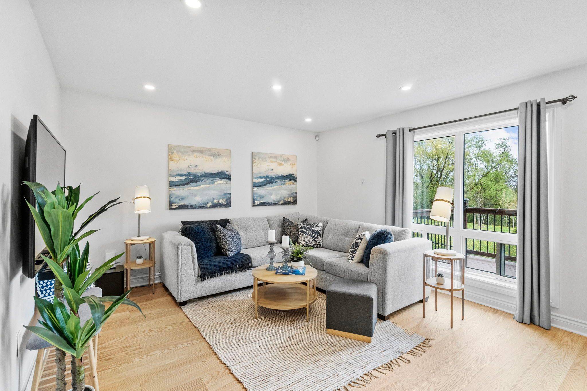49 Torr LN, Ajax, ON L1S 7N1