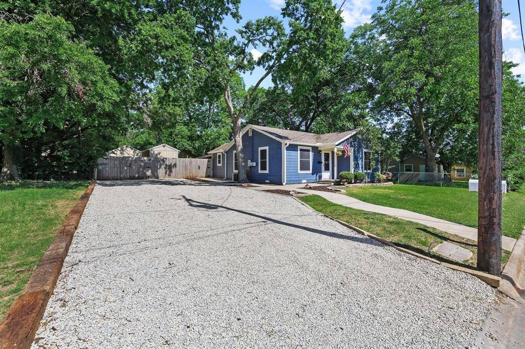 1208 Mill Street, Gainesville, TX 76240