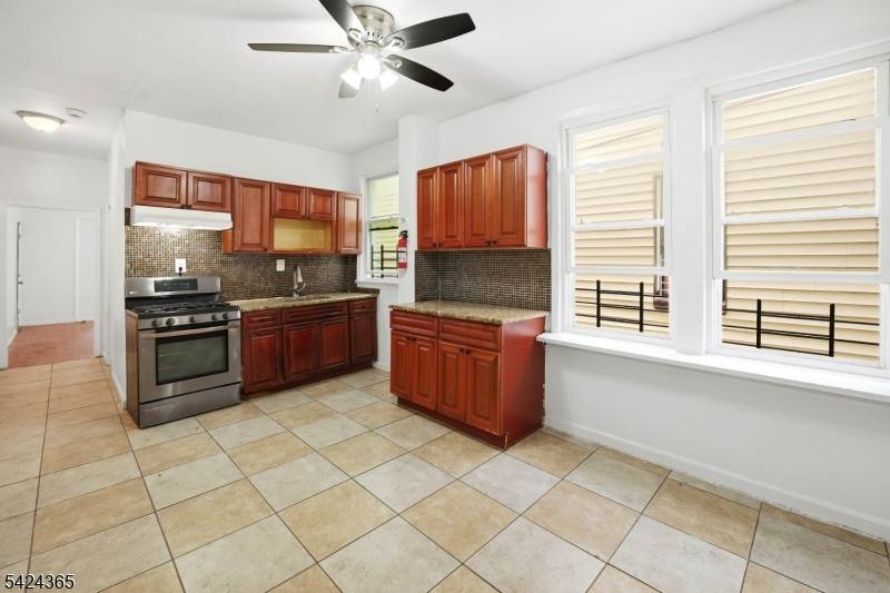 375 6Th Ave #2, Newark City, NJ 07107