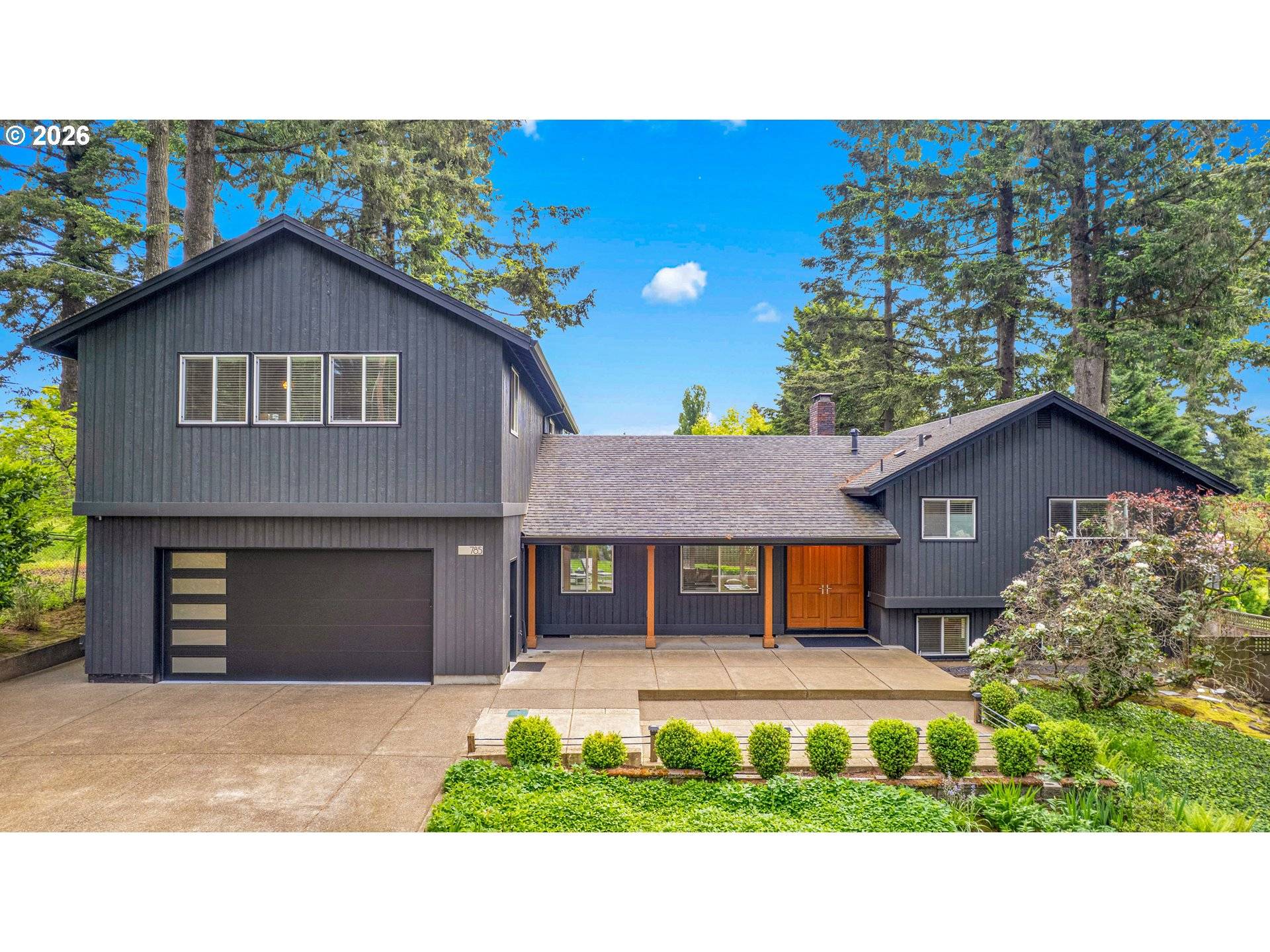 785 Marylhurst DR, West Linn, OR 97068