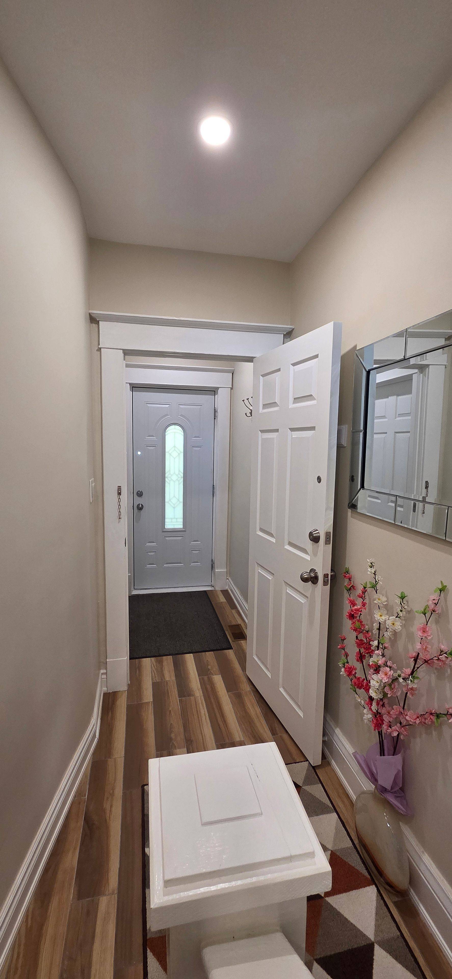 17 Howard Park AVE, Toronto W01, ON M6R 1V3