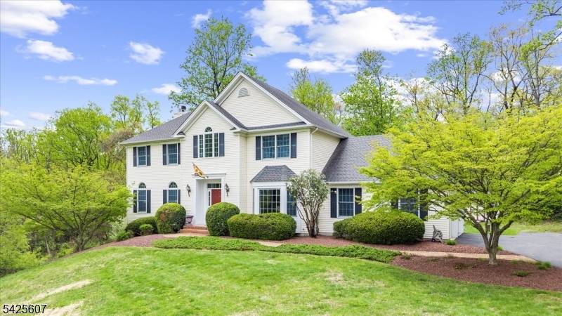 36 Jockey Hollow Rd, Bethlehem Twp., NJ 08802