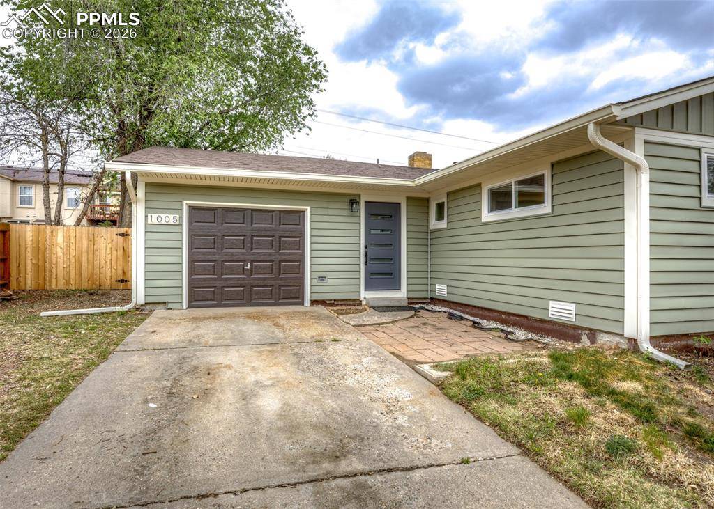 1005 Evergreen DR, Colorado Springs, CO 80911