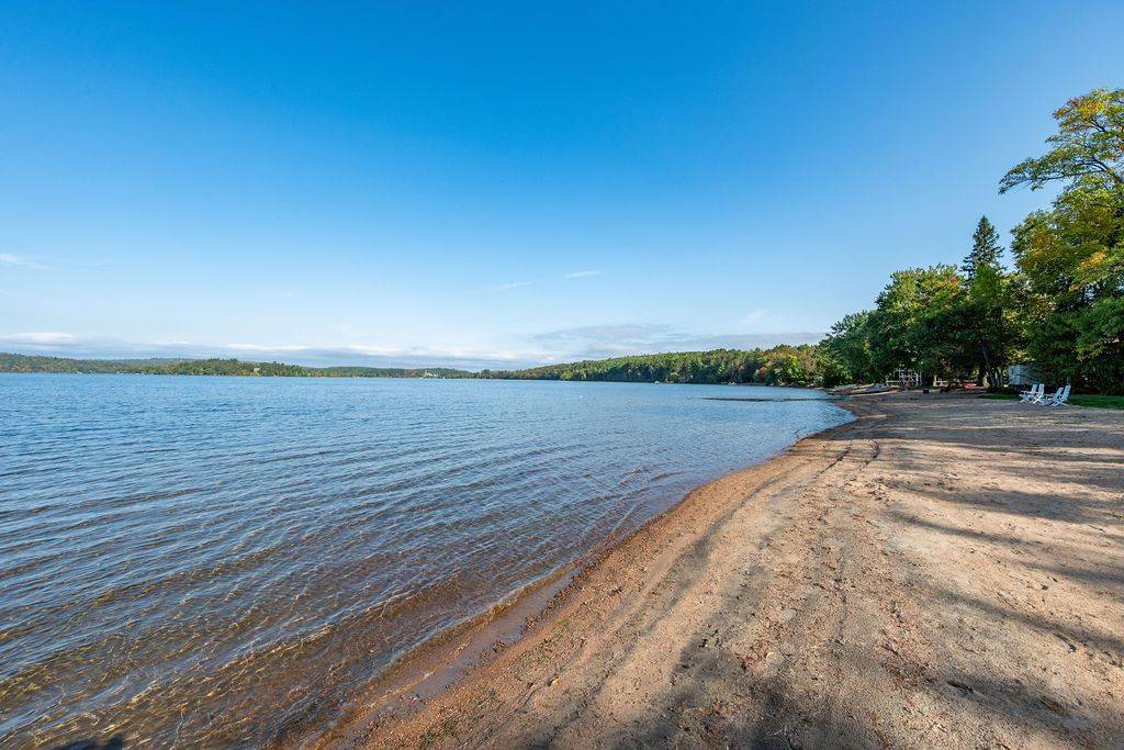 42153B Combermere RD S, Madawaska Valley, ON K0J 1B0