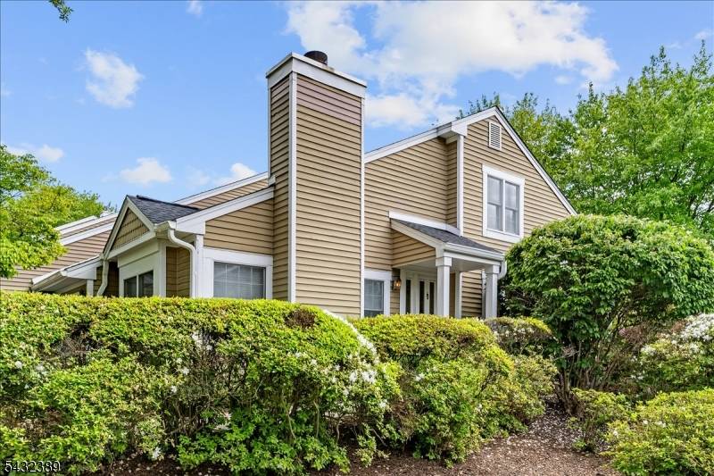 10 Exeter Rd, Bedminster Twp., NJ 07921