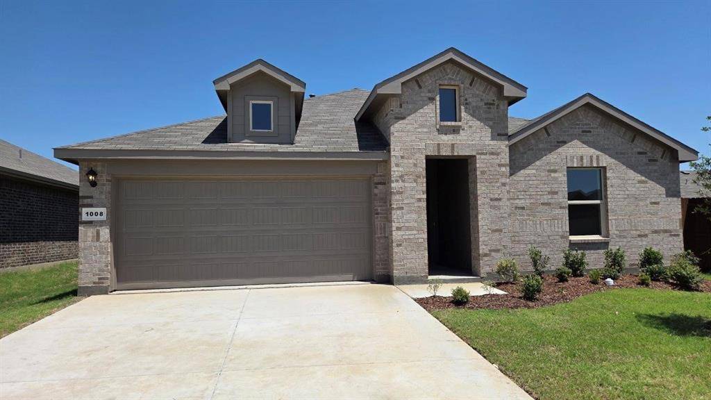 1008 FOXBURG Drive, Fort Worth, TX 76131