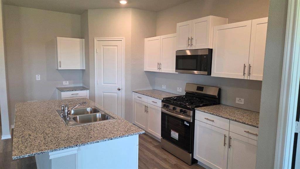 8549 DUNNSTOWN Drive, Fort Worth, TX 76131