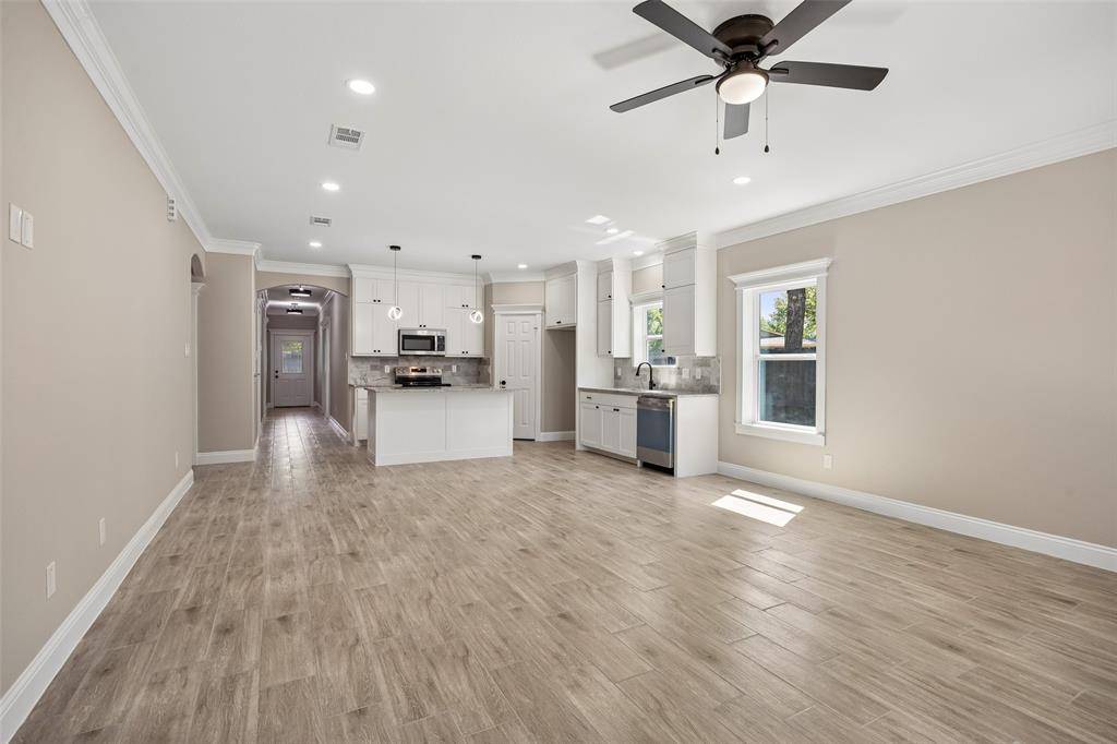 602 W Newton Street, Terrell, TX 75160