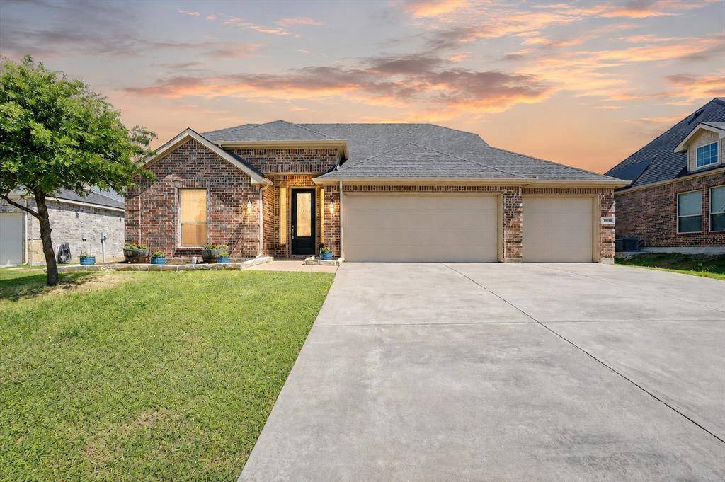 557 Lake Bluff Avenue, Oak Point, TX 75068