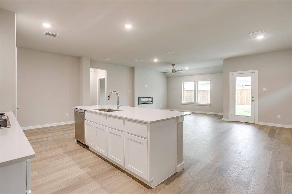 15009 Cactus Blossom Boulevard, Haslet, TX 76052