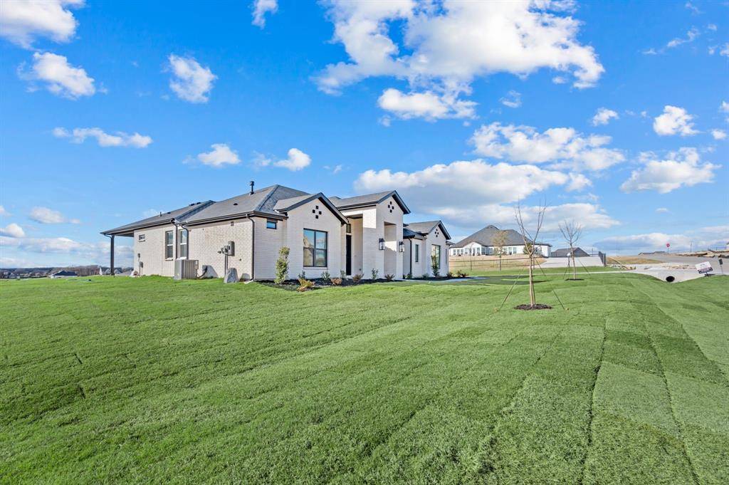 412 Caprock Lane, Reno, TX 76020