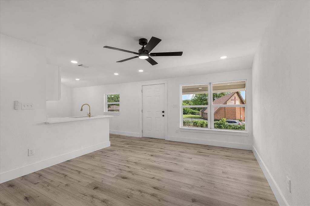 4740 Shackleford Street, Fort Worth, TX 76119