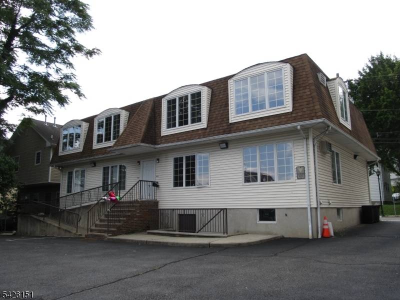 119 Valley Rd, Clifton City, NJ 07013