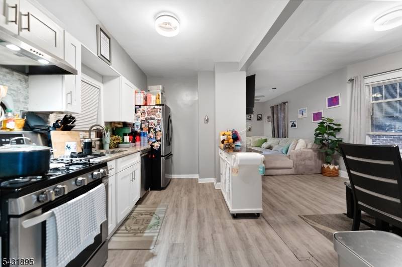 132 Jerome Pl, Bloomfield Twp., NJ 07003