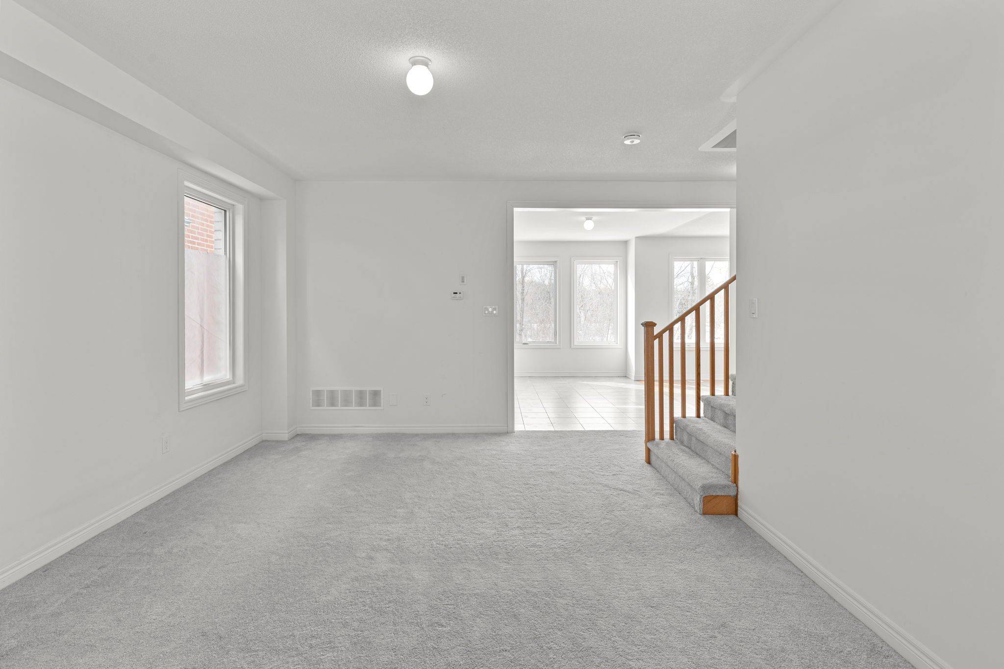 52 Baycroft BLVD, Essa, ON L3W 0M1