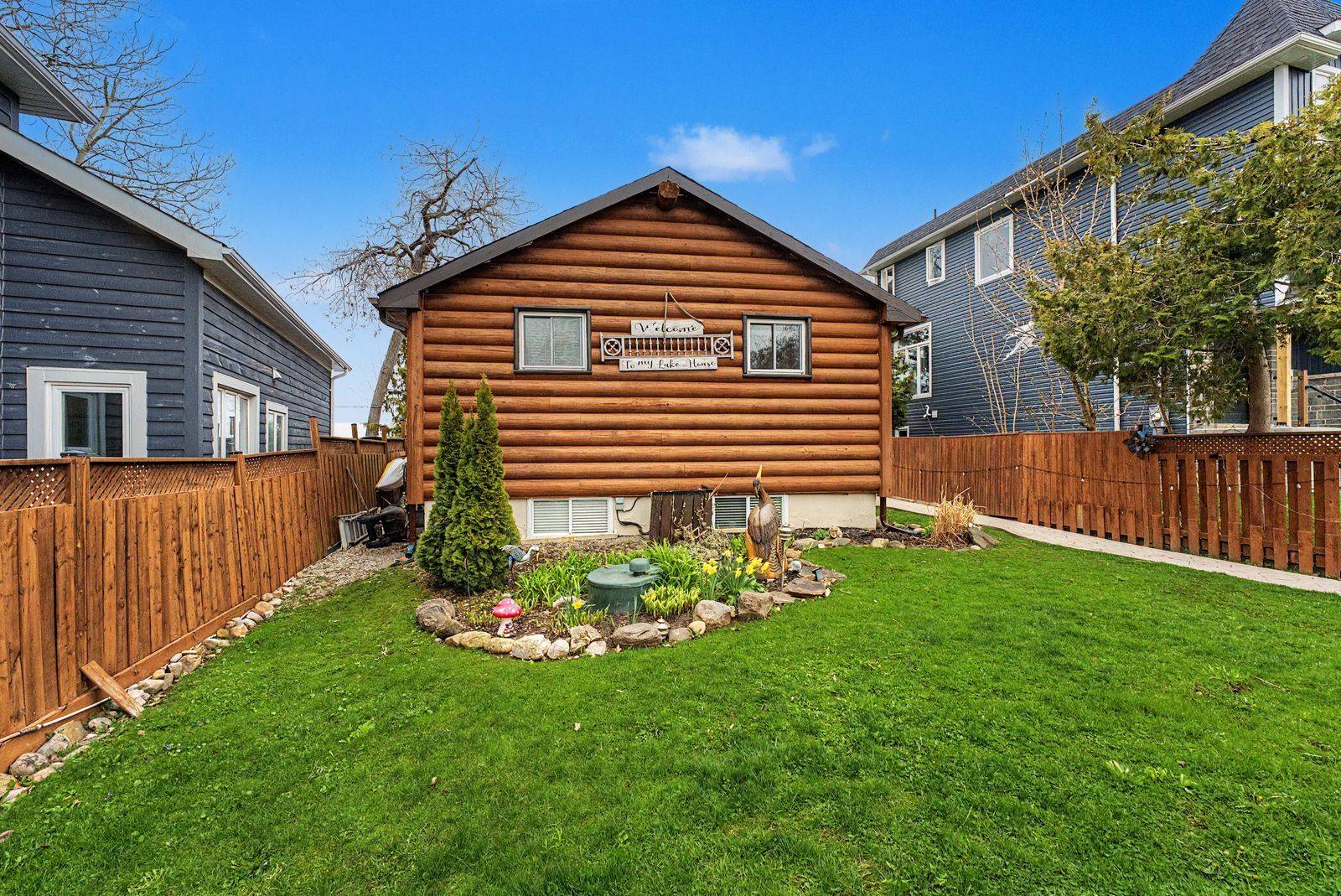 17 Stanley AVE, Oro-medonte, ON L0L 1T0