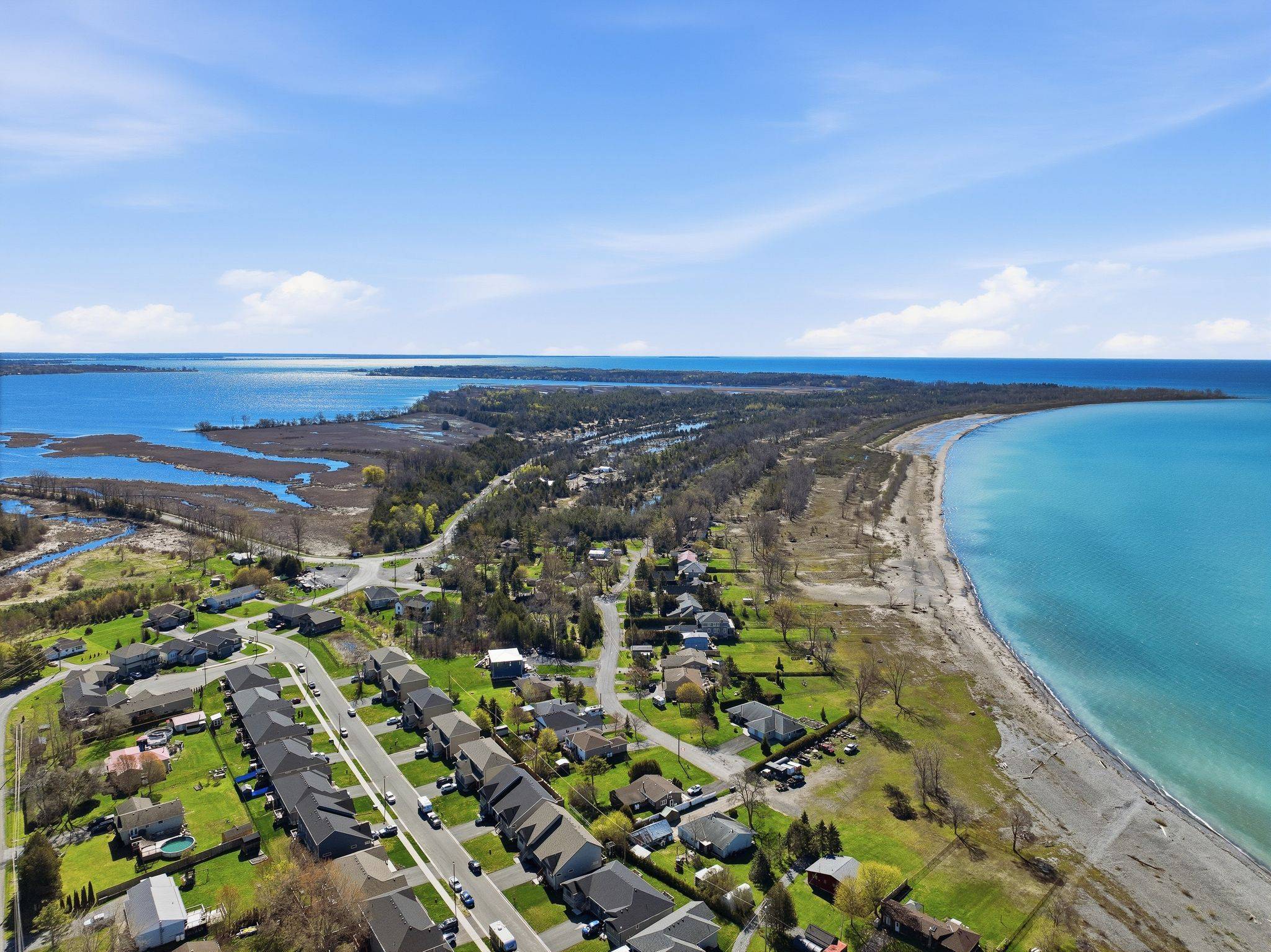 18 Rabbit RD, Brighton, ON K0K 1H0