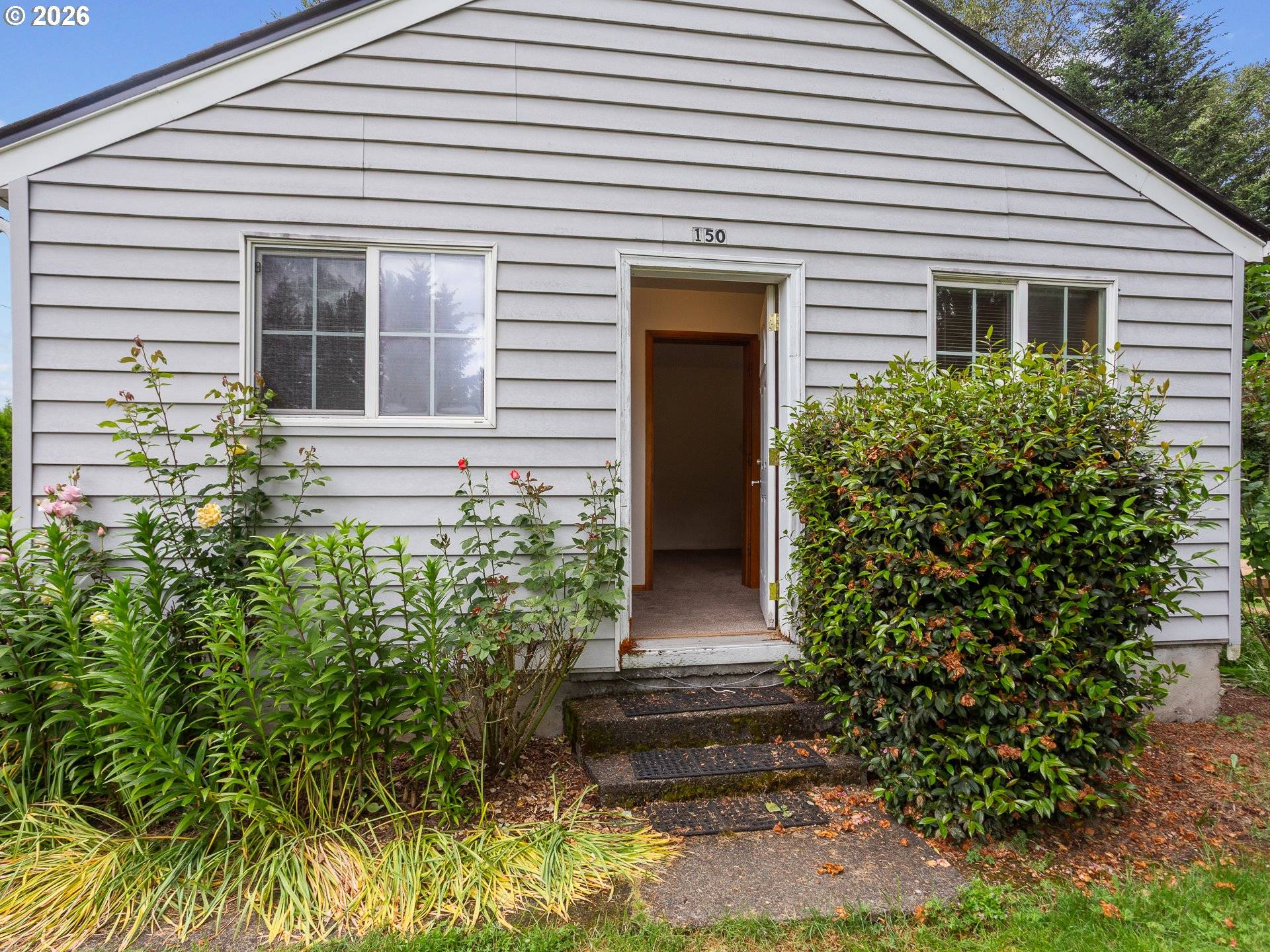 150 RIVER LN, Gladstone, OR 97027