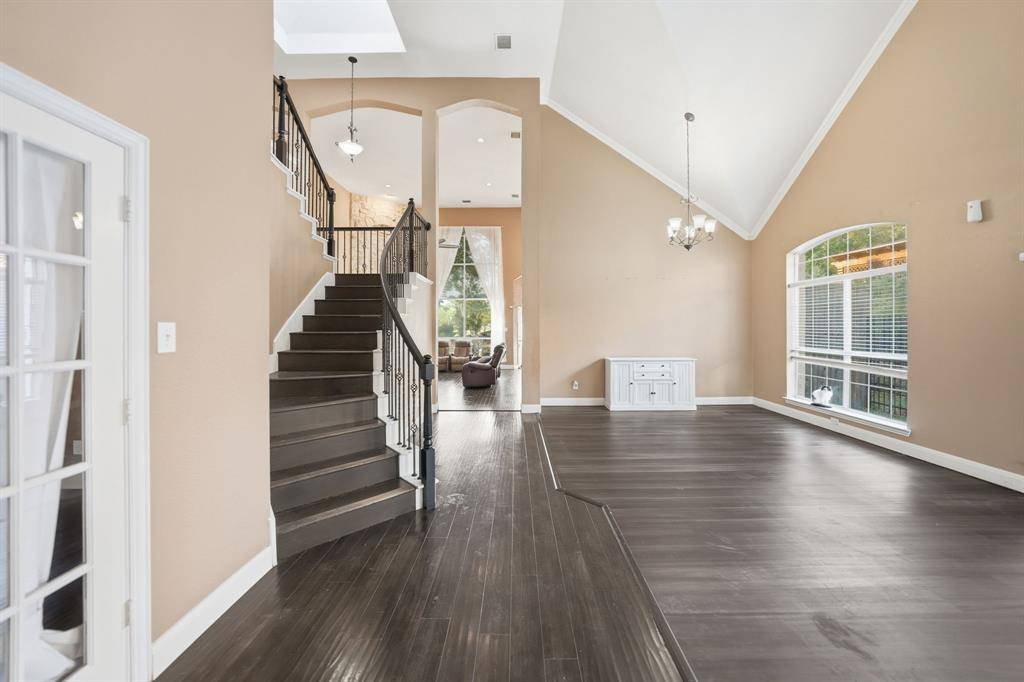 1905 Lakeway Drive, Rowlett, TX 75088