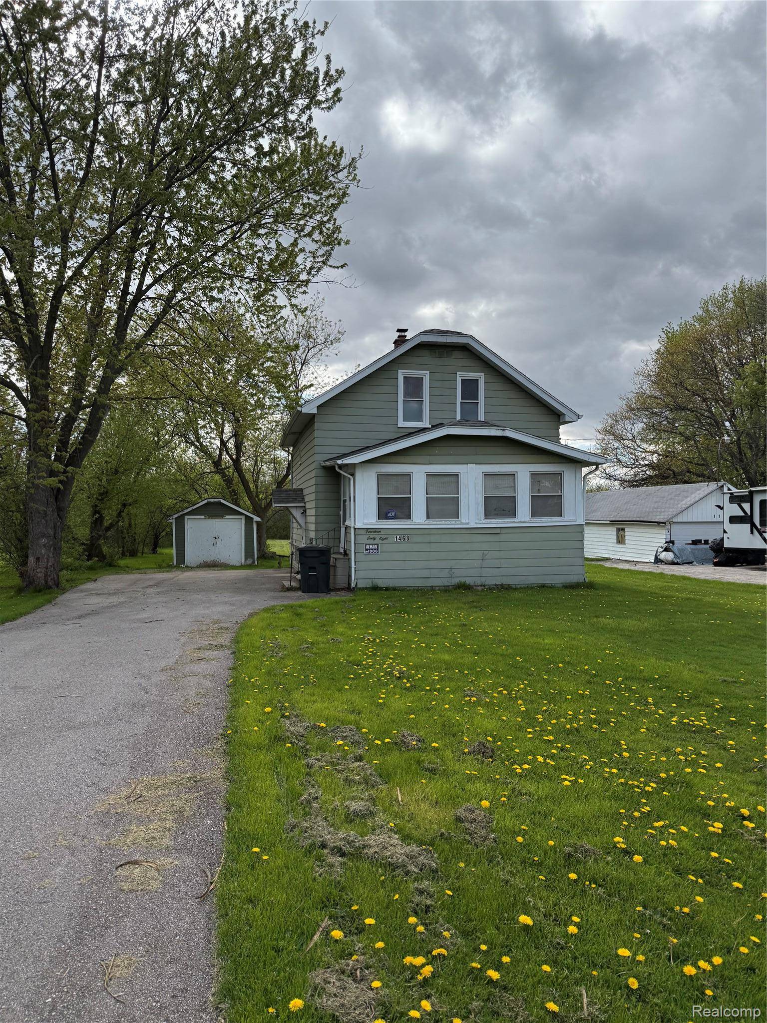 1468 Eggleston AVE, Flint Charter Township, MI 48532