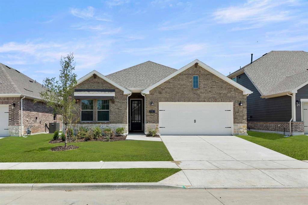 757 Waterhouse Lake Drive, Anna, TX 75409