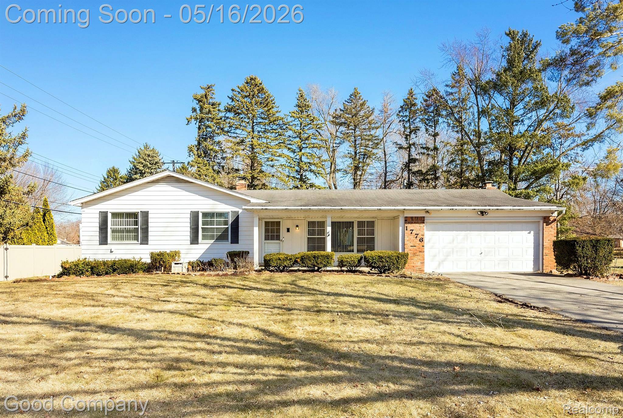 1776 Welch RD, Commerce Charter Township, MI 48390
