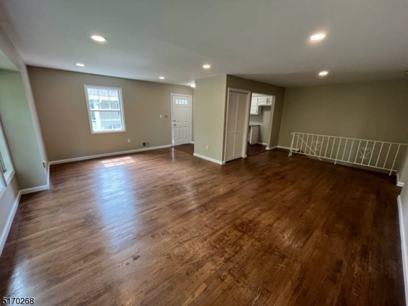 28 Brandywyne Dr, Florham Park Boro, NJ 07932