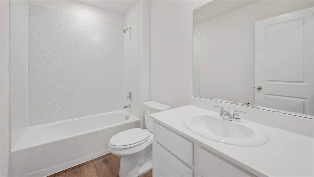 151 Dry Creek Lane, Canton, TX 75103