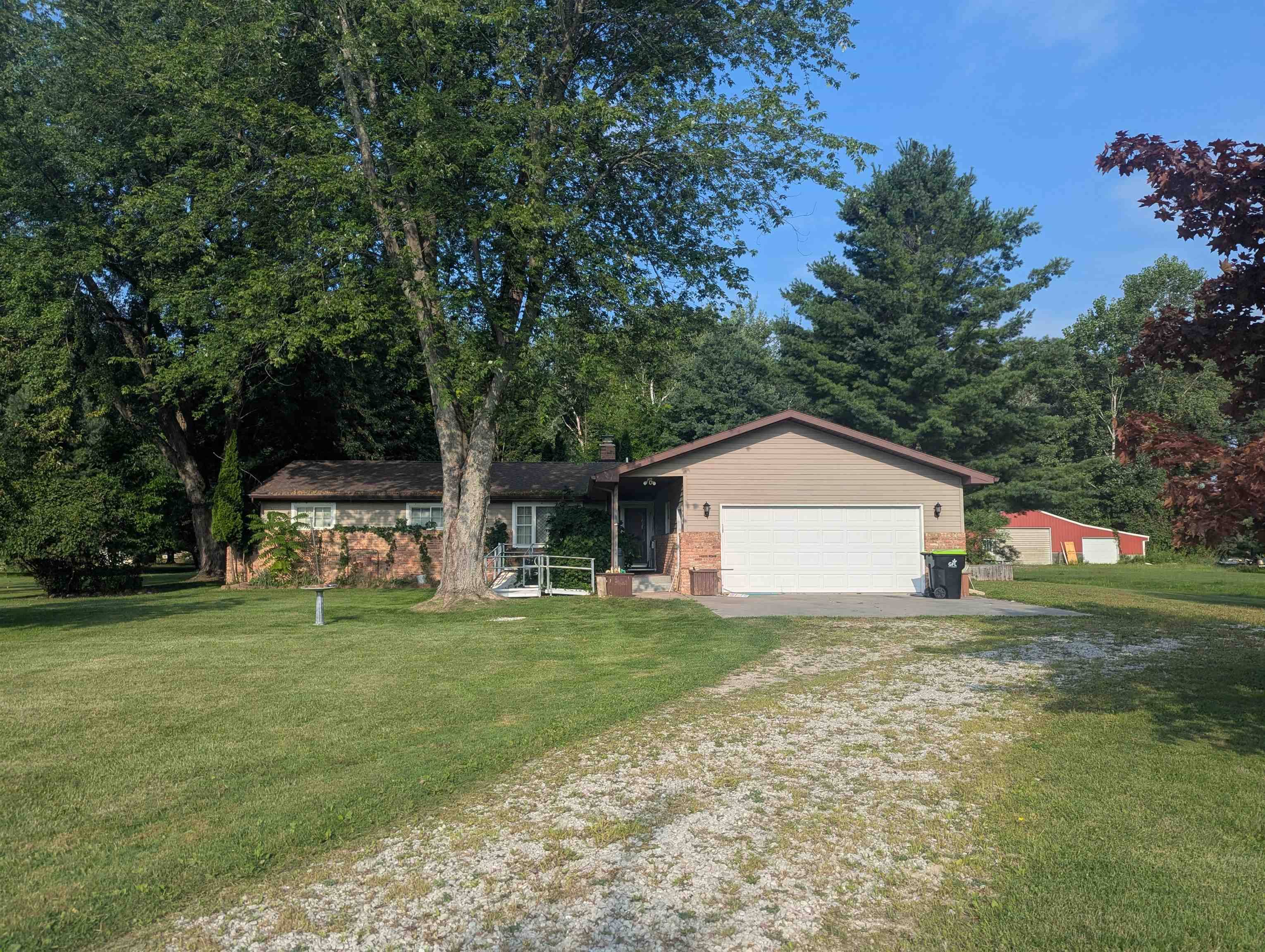 910 N Court ST, Au Gres Twp, MI 48703