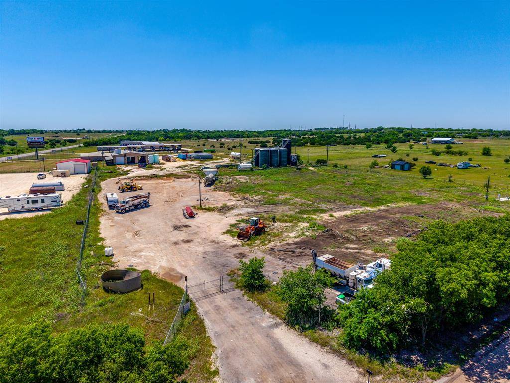 201 N Cr-1226, Cleburne, TX 76033