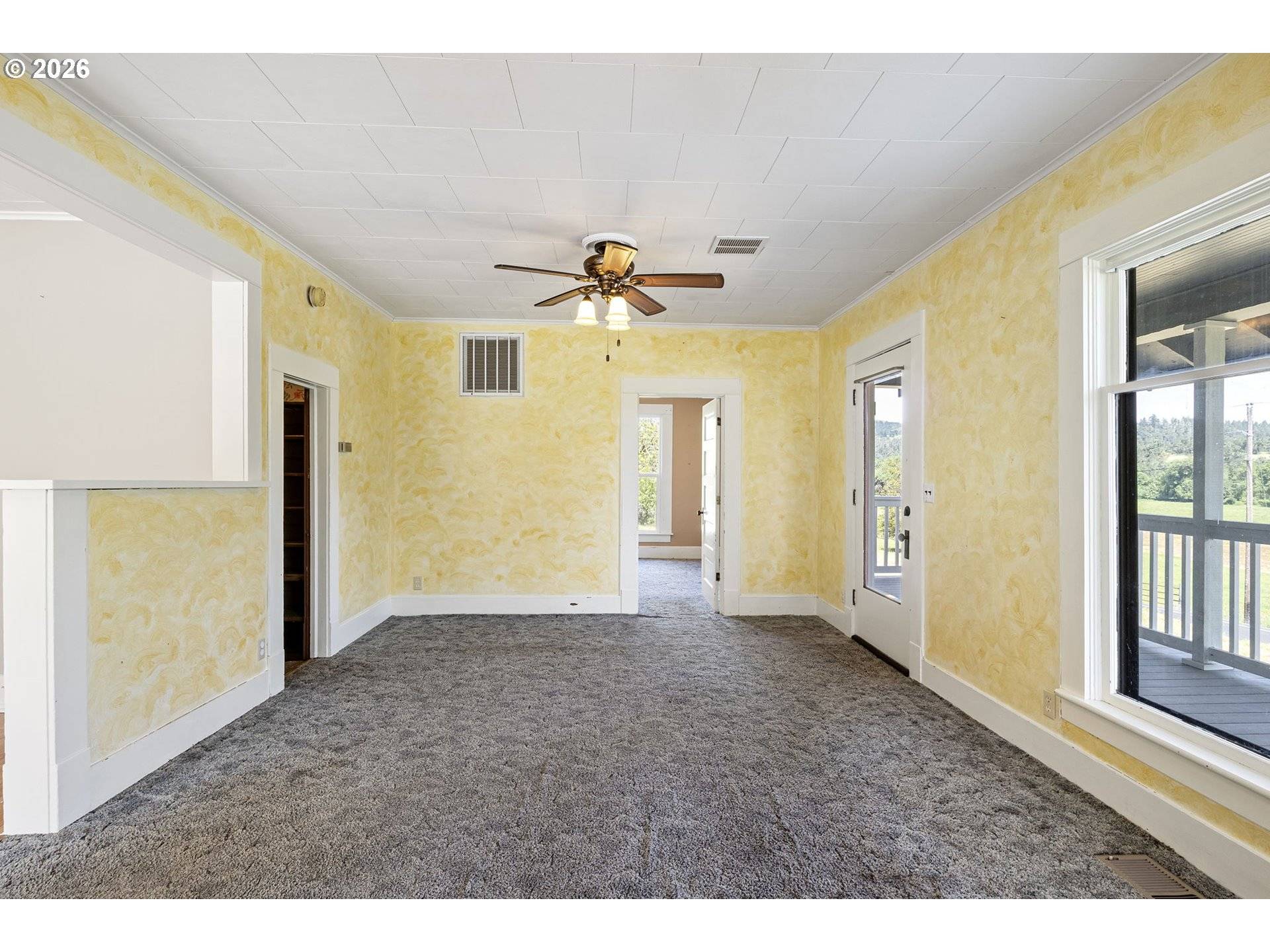 1458 STEARNS LN, Oakland, OR 97462