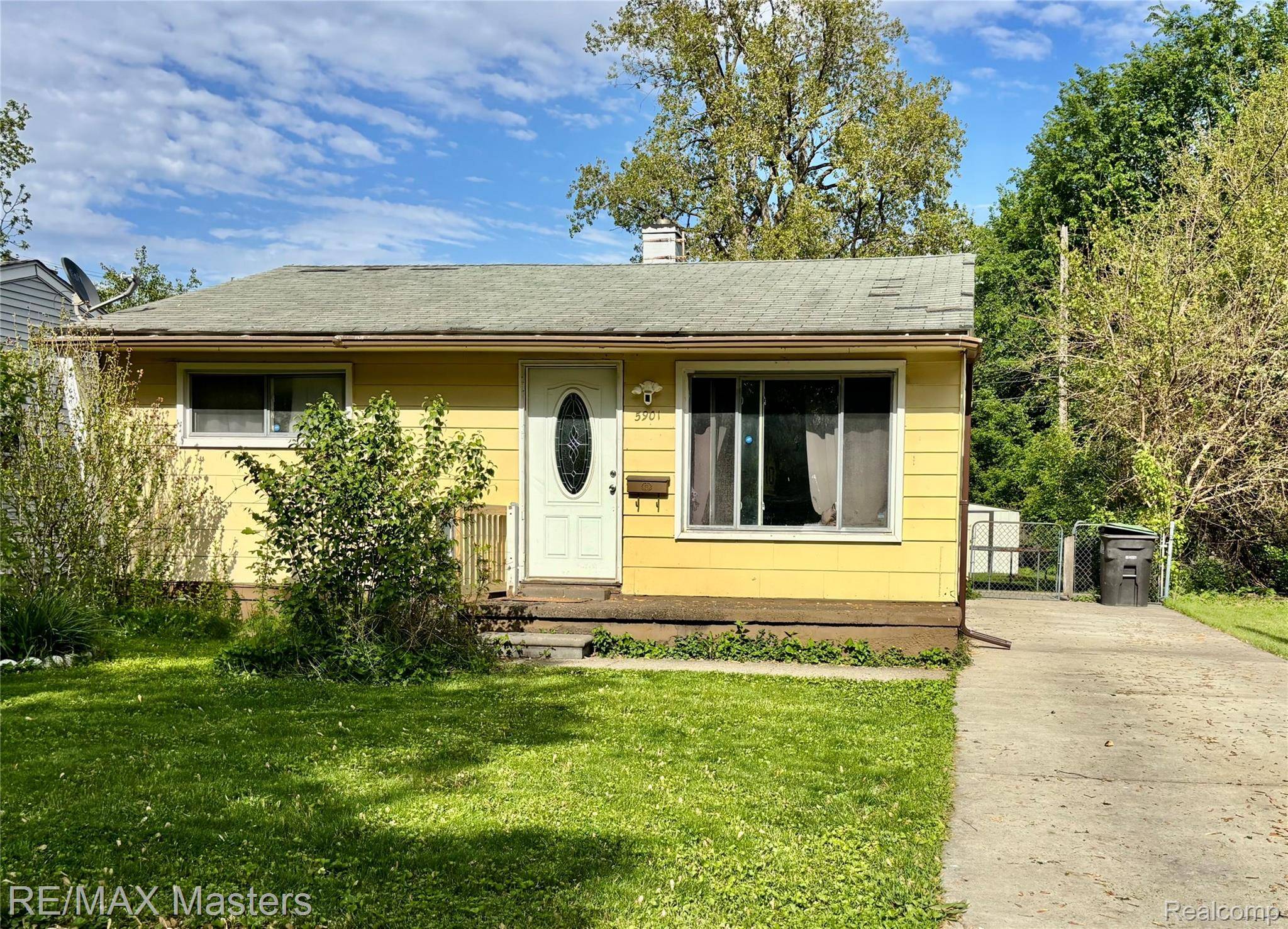 5901 Ziegler ST, Taylor, MI 48180