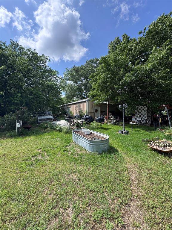 806 Old Base Road, Aurora, TX 76078