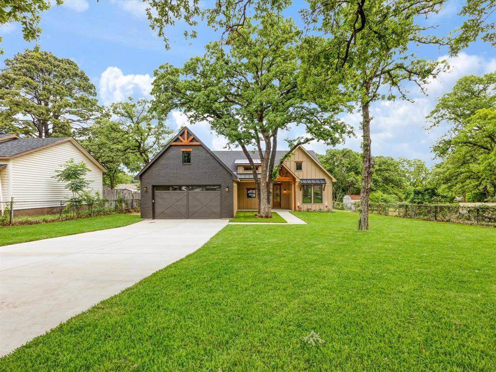 314 W Mistletoe Drive, Kennedale, TX 76060