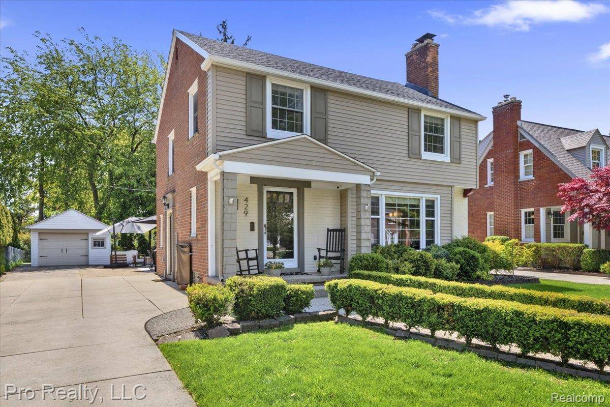 429 Roland RD, Grosse Pointe Farms, MI 48236